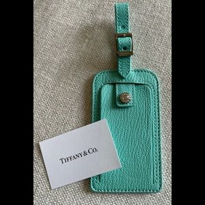 ✨🎄🎅Tiffany & Co. leather luggage tag